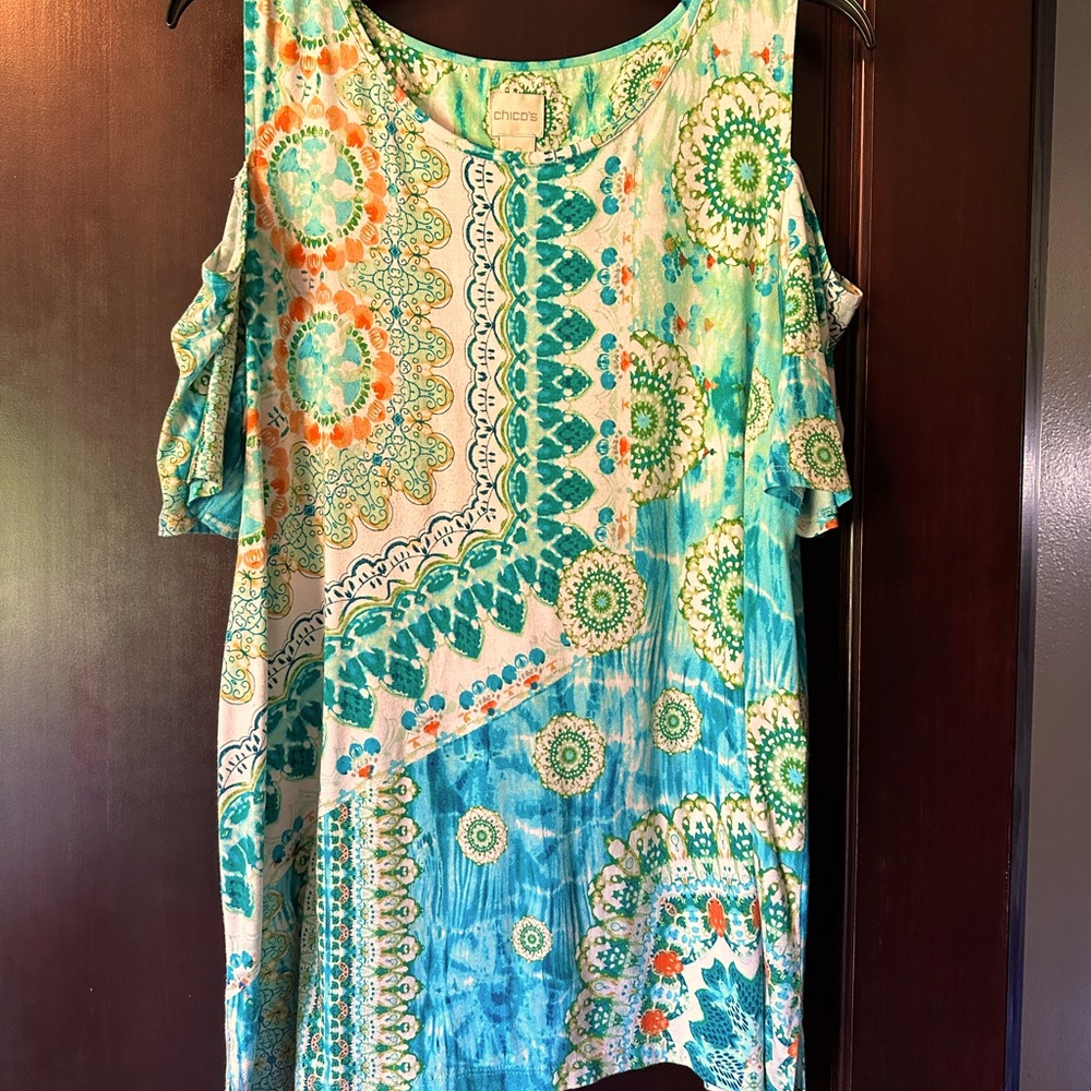 Chicos size 2 Fun longer Top